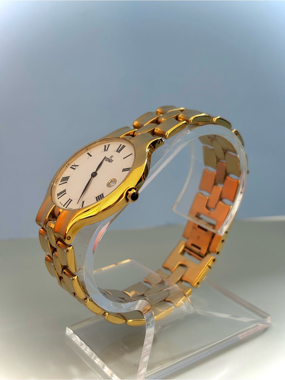 Authentic Fendi Men's Quartz Gold Tone Bracelet Watch White Roman
Dial Date